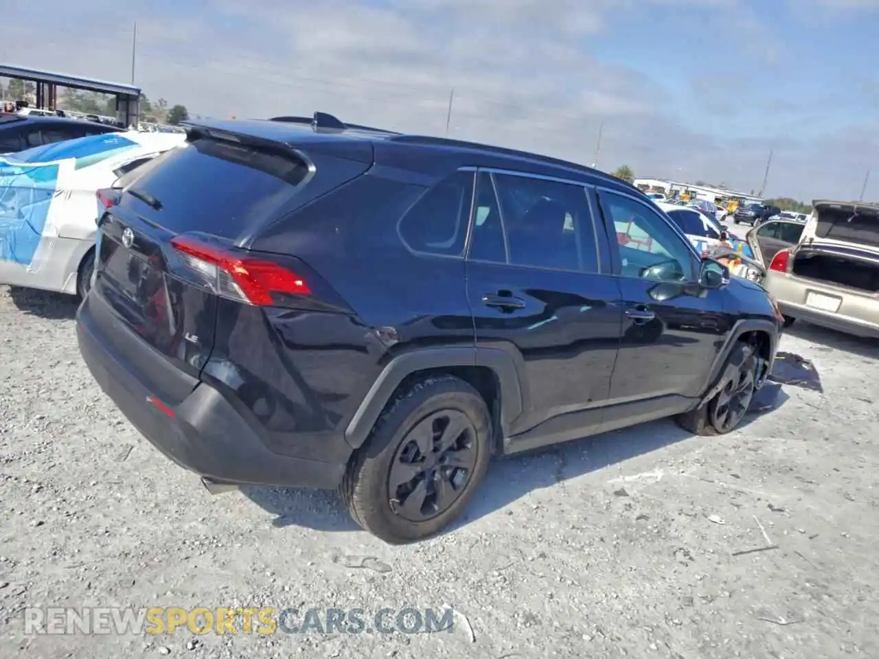 3 Фотография поврежденного автомобиля 2T3K1RFV6MC110342 TOYOTA RAV4 2021