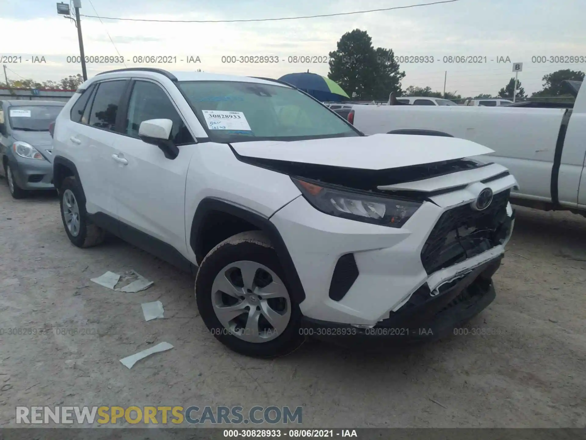 1 Photograph of a damaged car 2T3K1RFV7MW124393 TOYOTA RAV4 2021