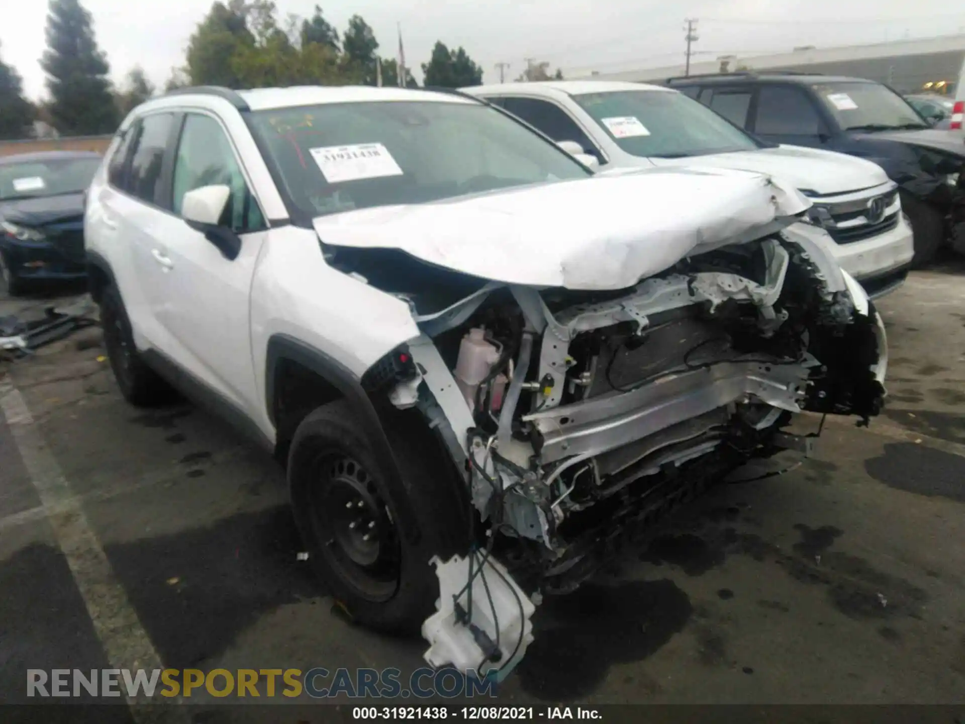 1 Photograph of a damaged car 2T3K1RFV8MC107474 TOYOTA RAV4 2021