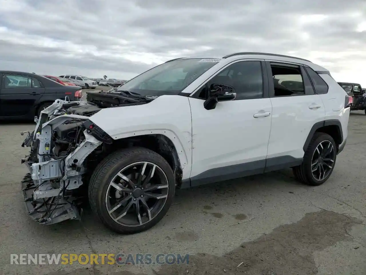 1 Photograph of a damaged car 2T3K1RFV8MW141607 TOYOTA RAV4 2021