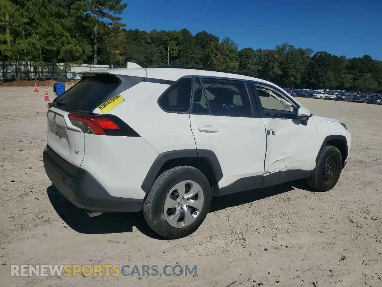 3 Photograph of a damaged car 2T3K1RFV8MW165261 TOYOTA RAV4 2021