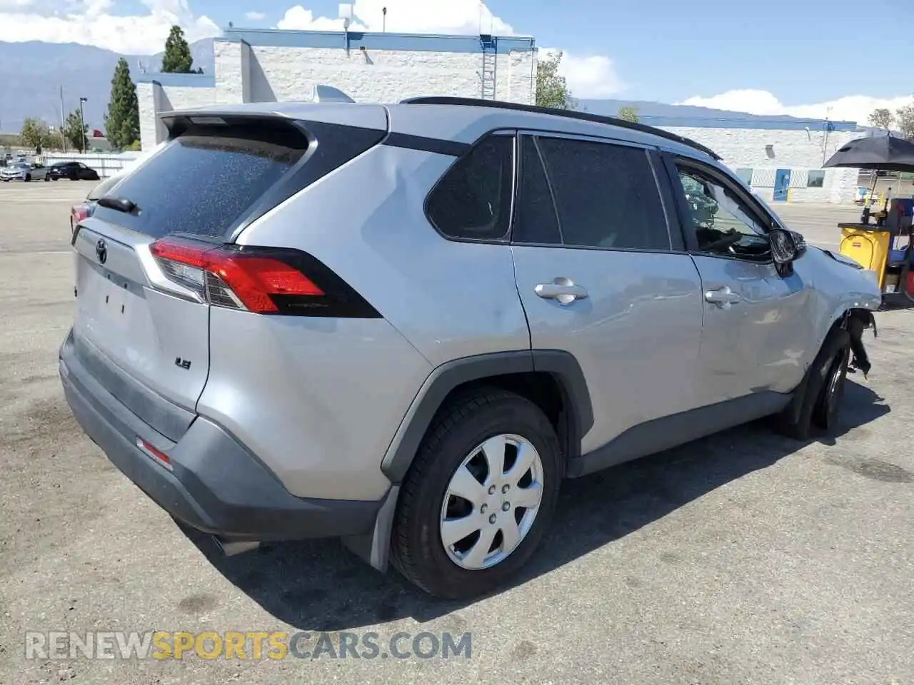 3 Photograph of a damaged car 2T3K1RFV9MC101005 TOYOTA RAV4 2021