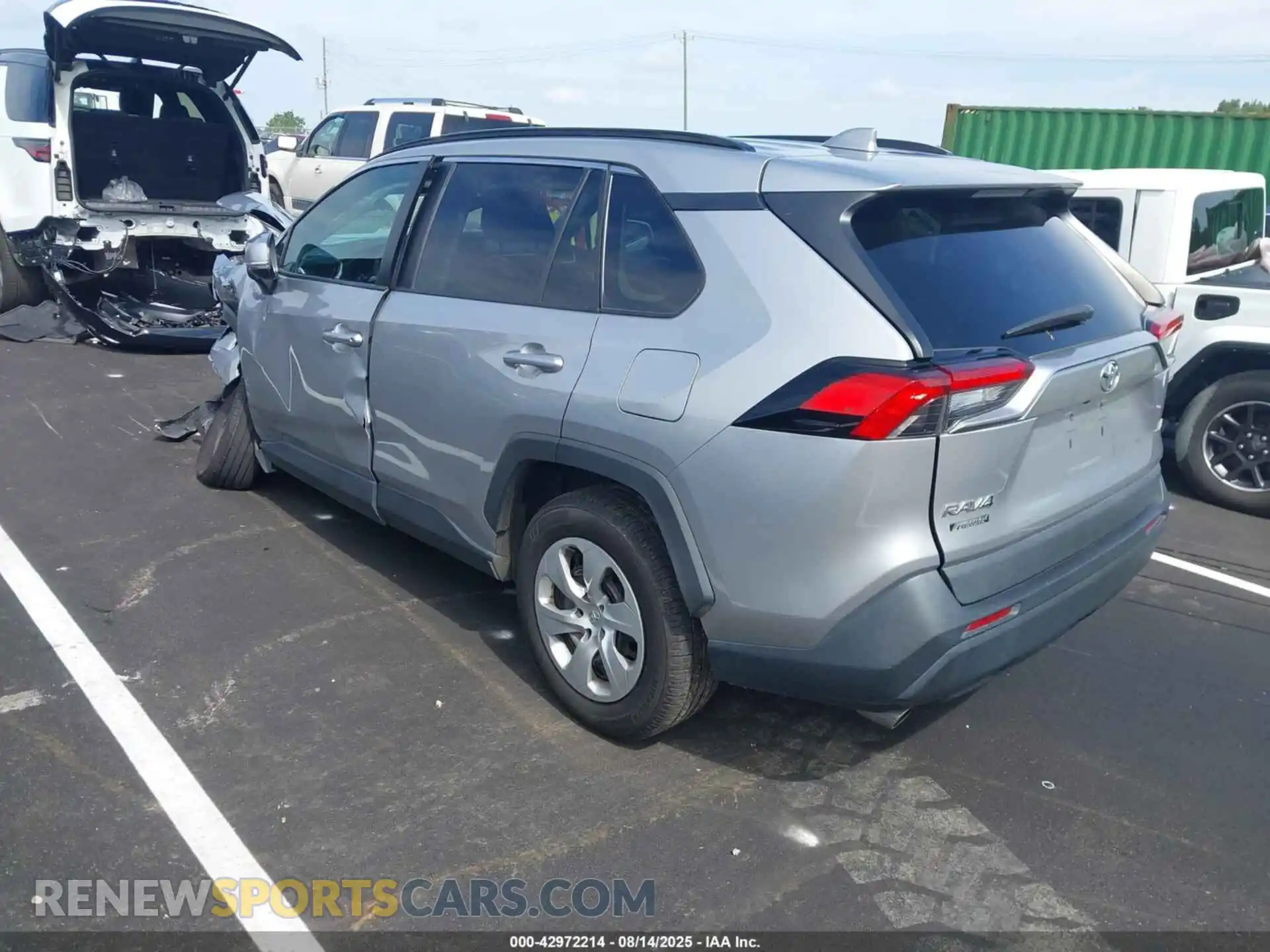 3 Photograph of a damaged car 2T3K1RFV9MC130374 TOYOTA RAV4 2021
