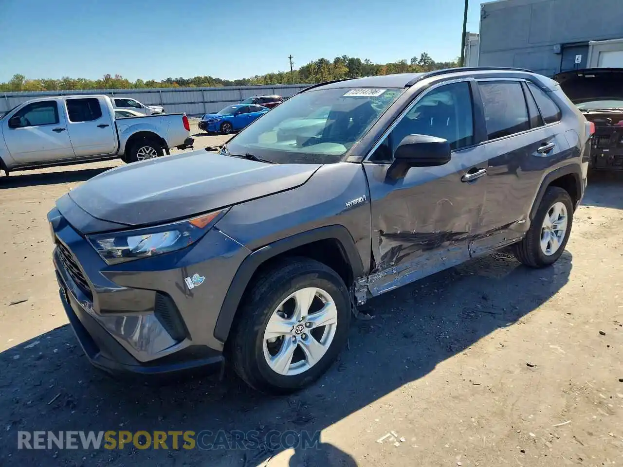 1 Photograph of a damaged car 2T3LWRFV3MW122243 TOYOTA RAV4 2021