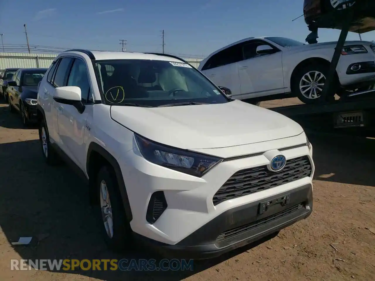 1 Photograph of a damaged car 2T3M6RFV7MW007584 TOYOTA RAV4 2021