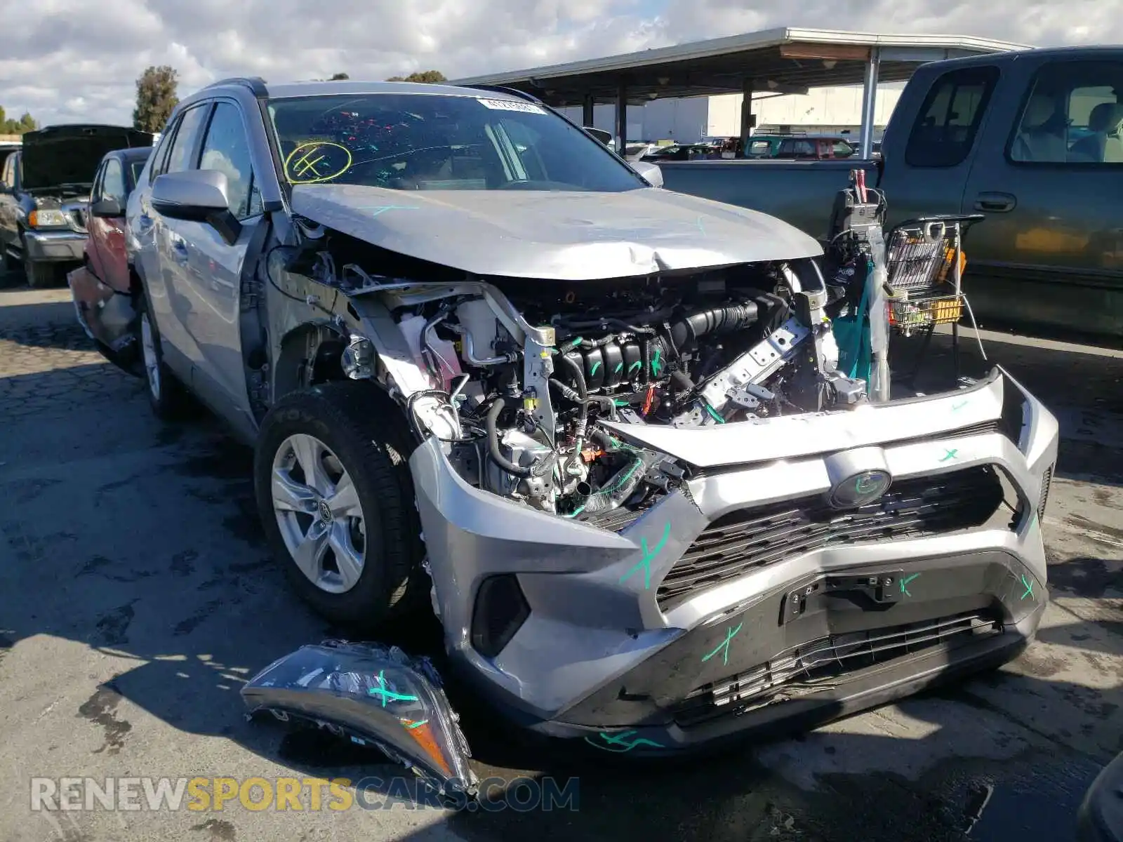 1 Photograph of a damaged car 2T3M6RFV8MW017699 TOYOTA RAV4 2021