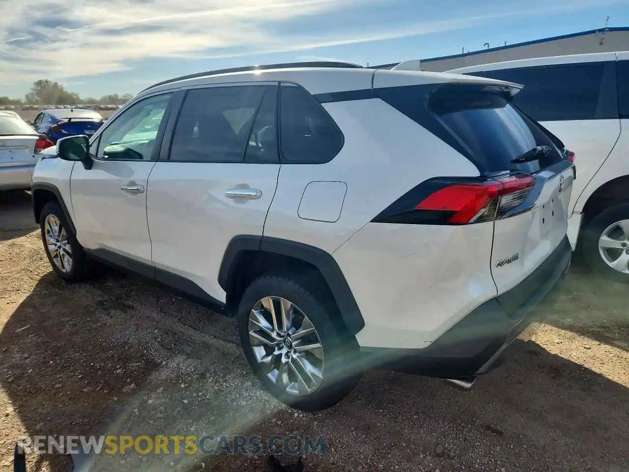 2 Photograph of a damaged car 2T3N1RFV2MW168170 TOYOTA RAV4 2021