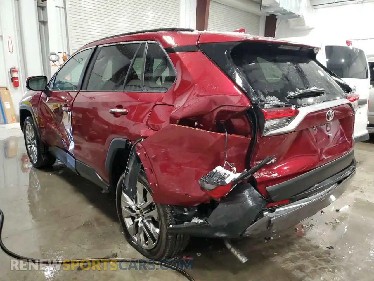 2 Photograph of a damaged car 2T3N1RFV2MW226861 TOYOTA RAV4 2021