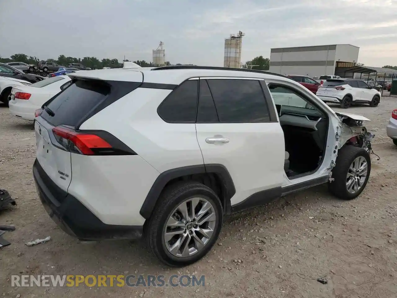 3 Photograph of a damaged car 2T3N1RFV2MW244518 TOYOTA RAV4 2021