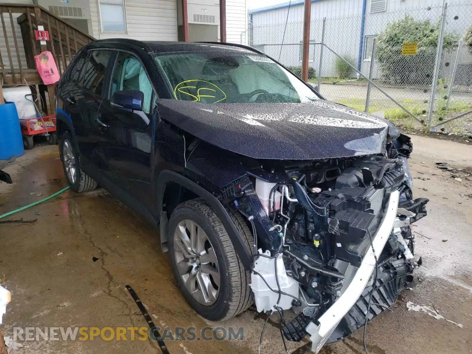1 Photograph of a damaged car 2T3N1RFV3MC147233 TOYOTA RAV4 2021