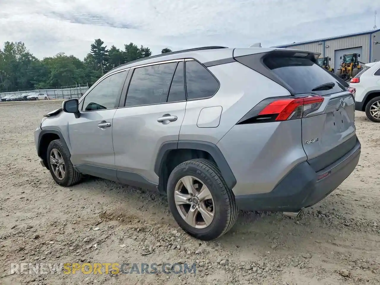 2 Photograph of a damaged car 2T3P1RFV0MC141138 TOYOTA RAV4 2021