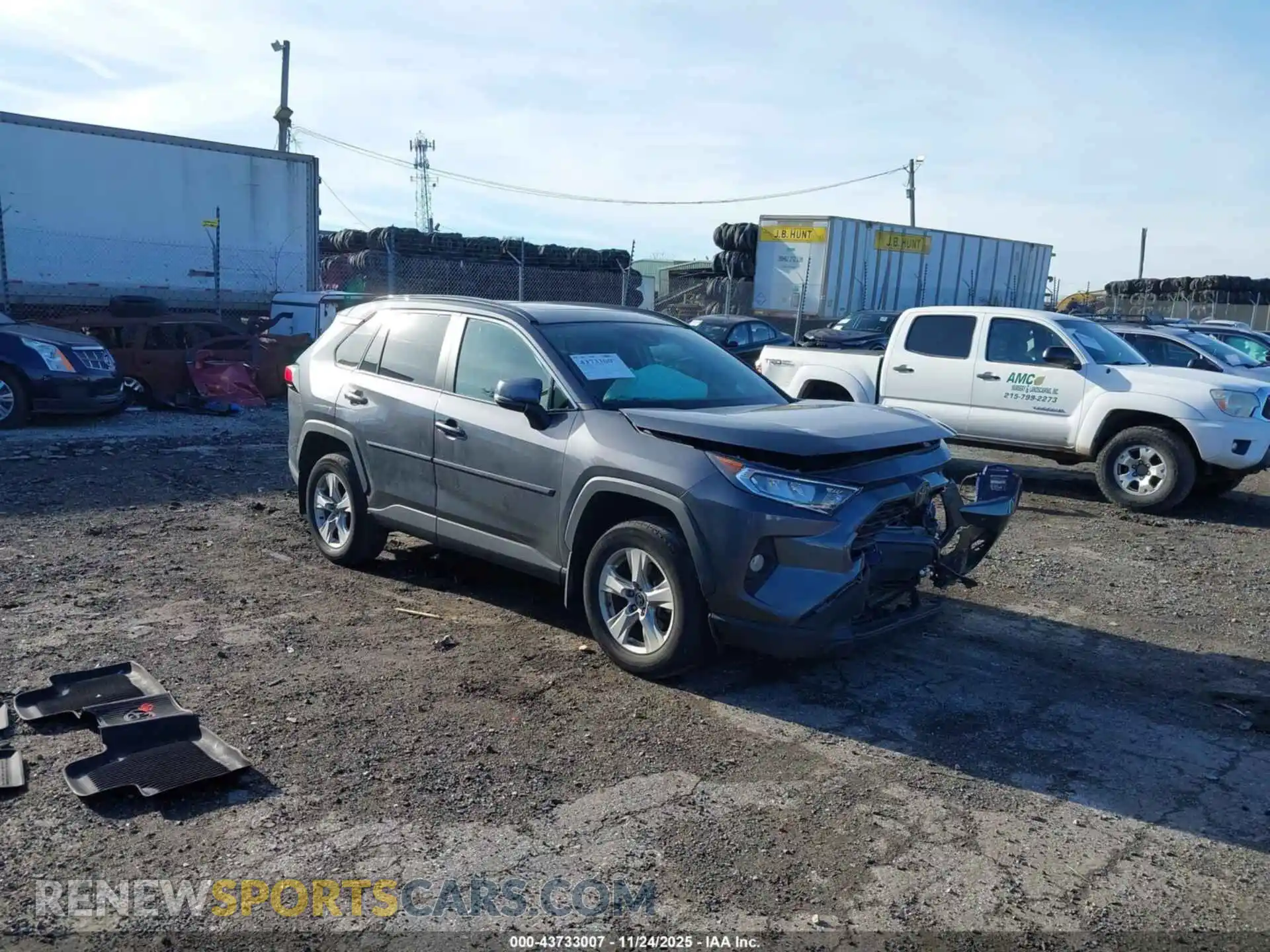 1 Photograph of a damaged car 2T3P1RFV0MC142886 TOYOTA RAV4 2021