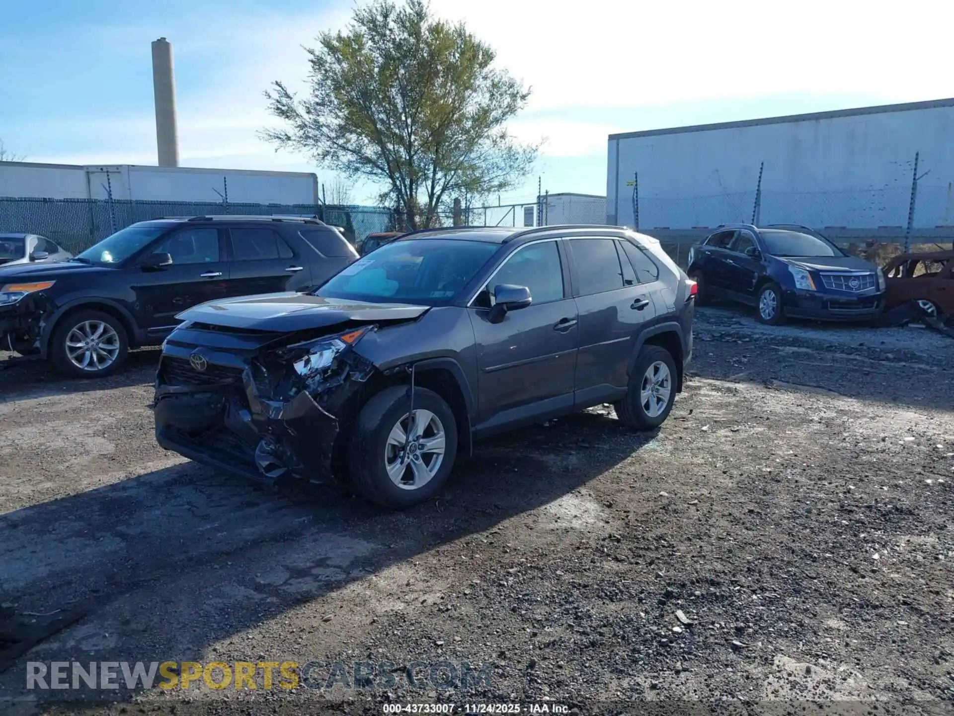 2 Photograph of a damaged car 2T3P1RFV0MC142886 TOYOTA RAV4 2021