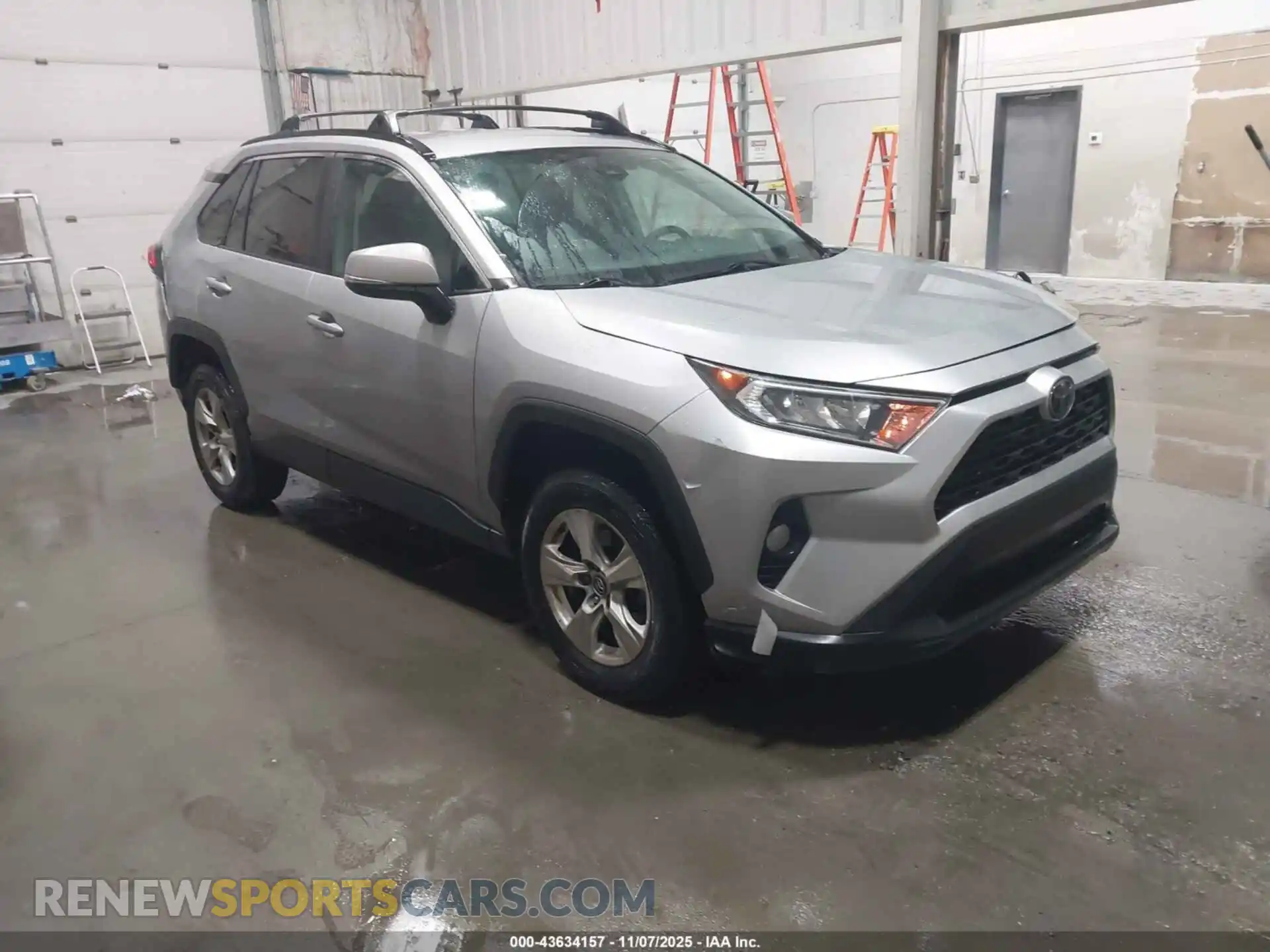 1 Фотография поврежденного автомобиля 2T3P1RFV0MC161938 TOYOTA RAV4 2021