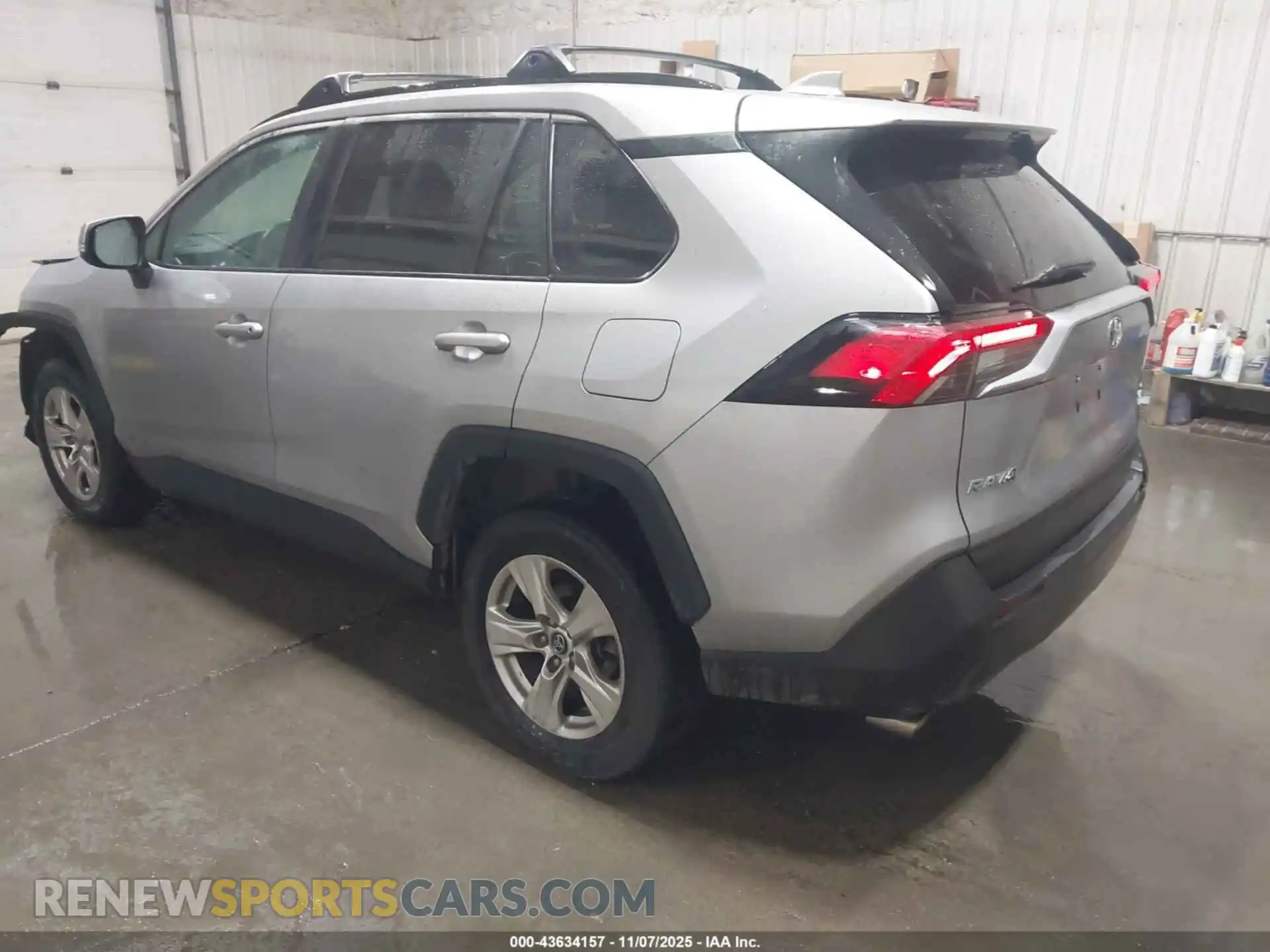 3 Фотография поврежденного автомобиля 2T3P1RFV0MC161938 TOYOTA RAV4 2021