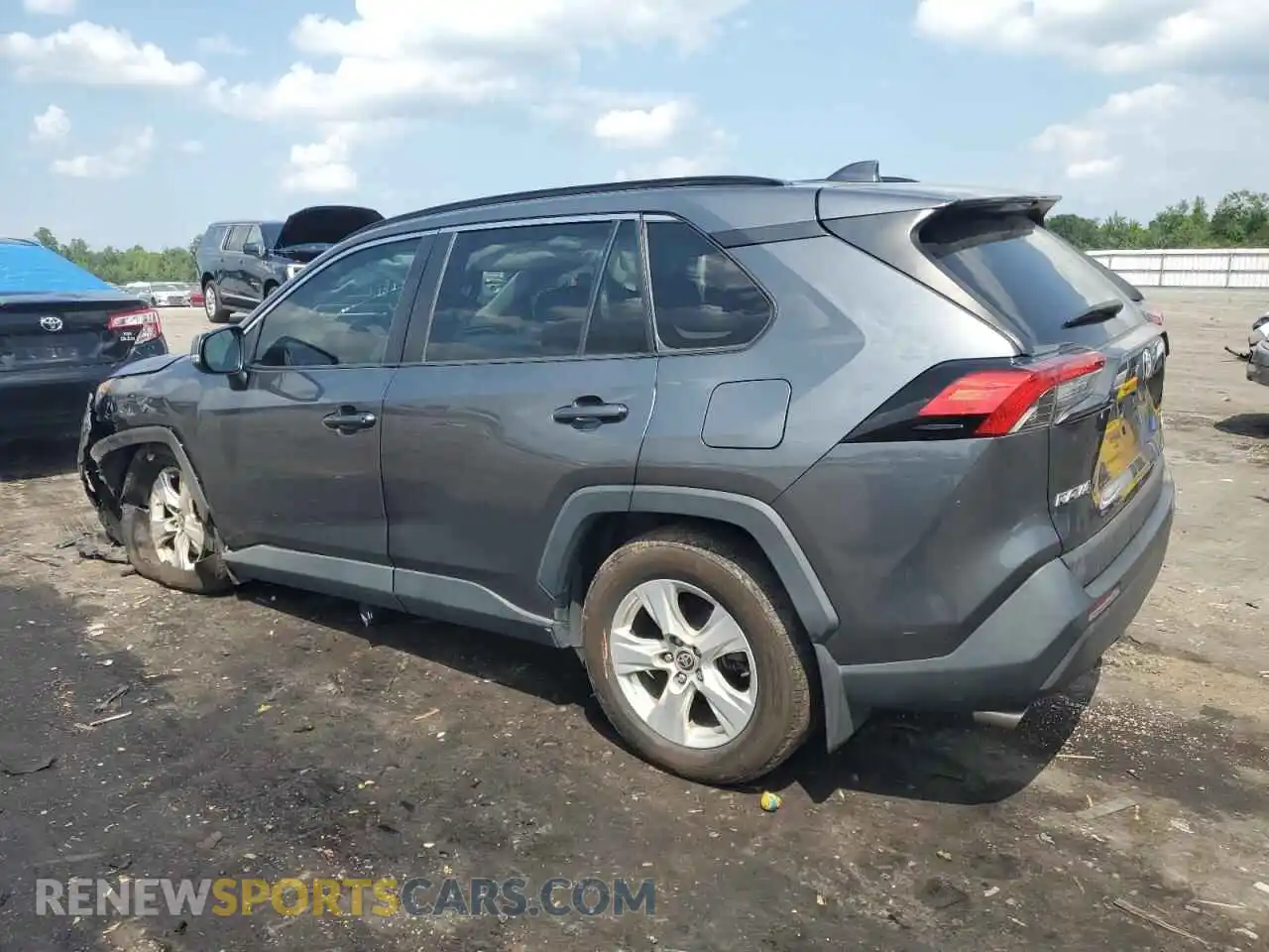 2 Photograph of a damaged car 2T3P1RFV0MC179985 TOYOTA RAV4 2021