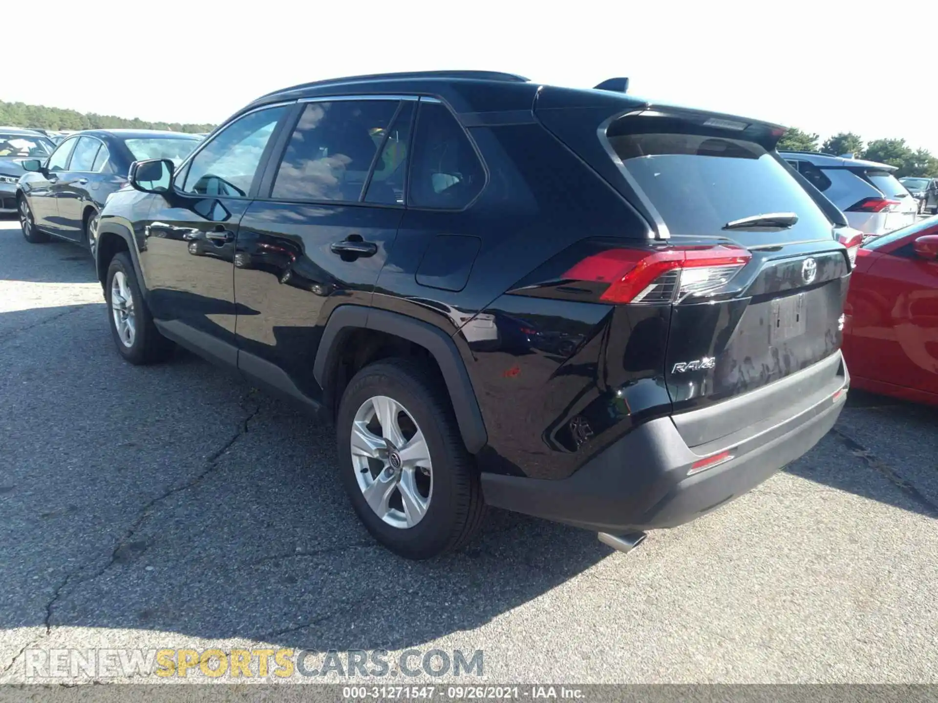 3 Photograph of a damaged car 2T3P1RFV0MC184569 TOYOTA RAV4 2021