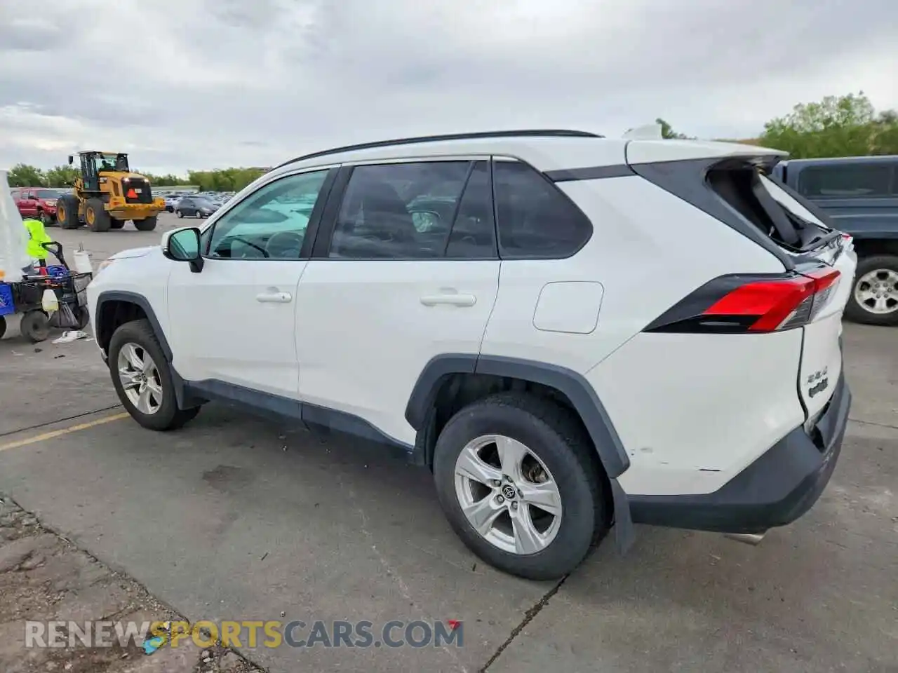 2 fotografías del automóvil dañado 2T3P1RFV0MC186015 TOYOTA RAV4 2021