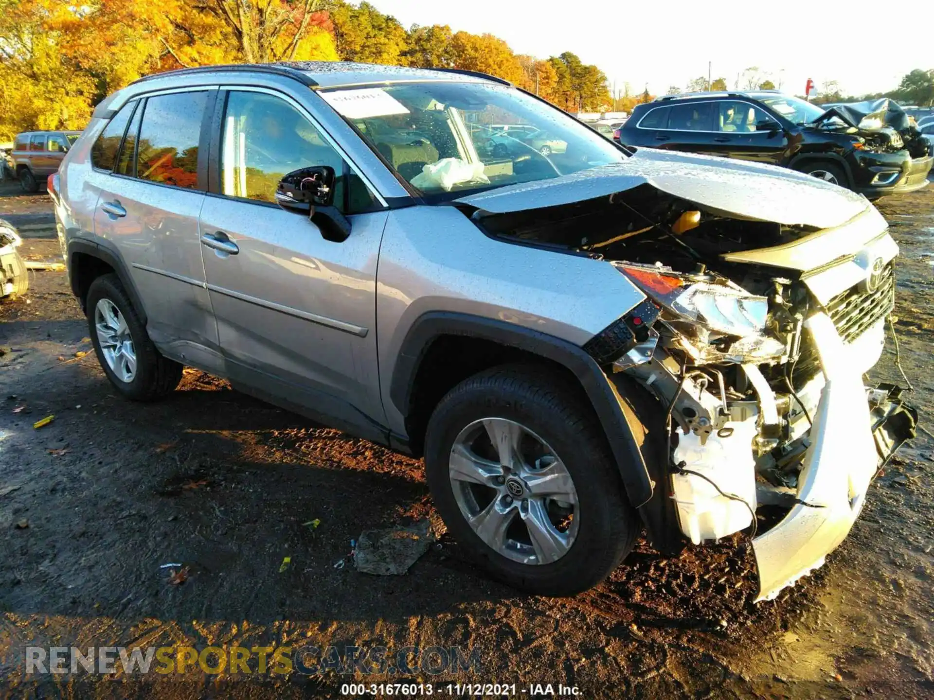 1 Photograph of a damaged car 2T3P1RFV0MC227596 TOYOTA RAV4 2021