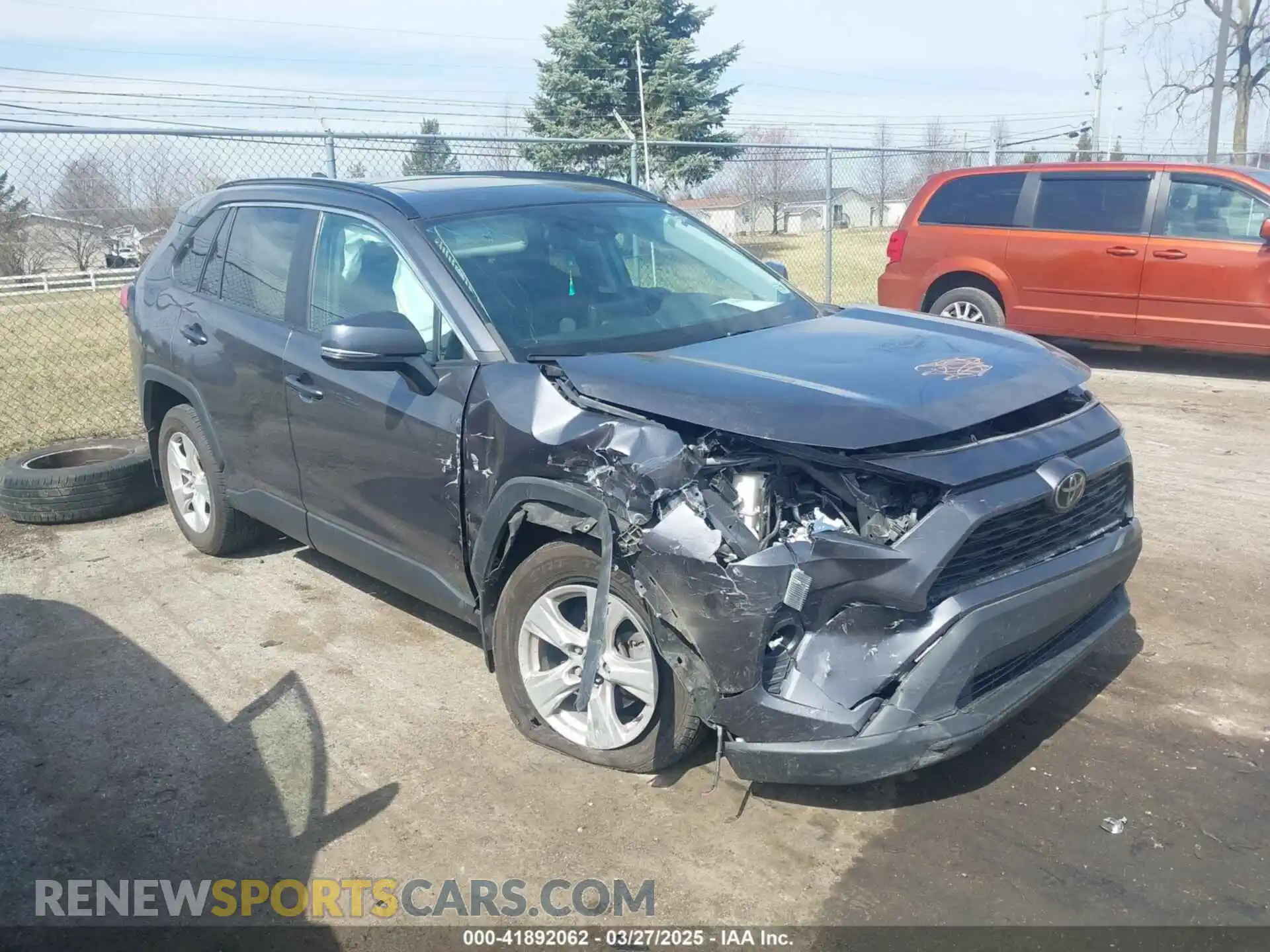 1 Photograph of a damaged car 2T3P1RFV0MC247783 TOYOTA RAV4 2021