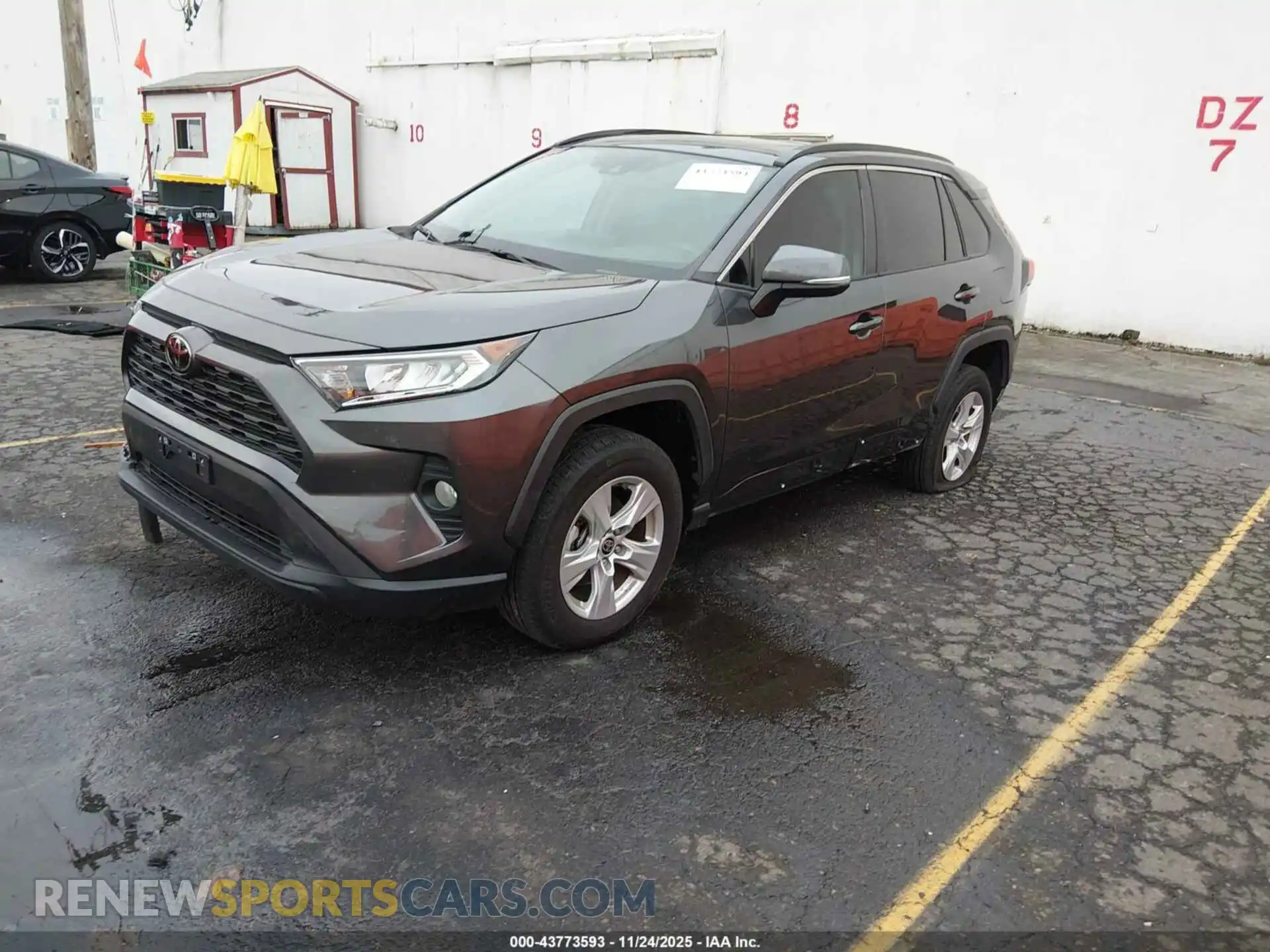 2 Photograph of a damaged car 2T3P1RFV0MC253440 TOYOTA RAV4 2021