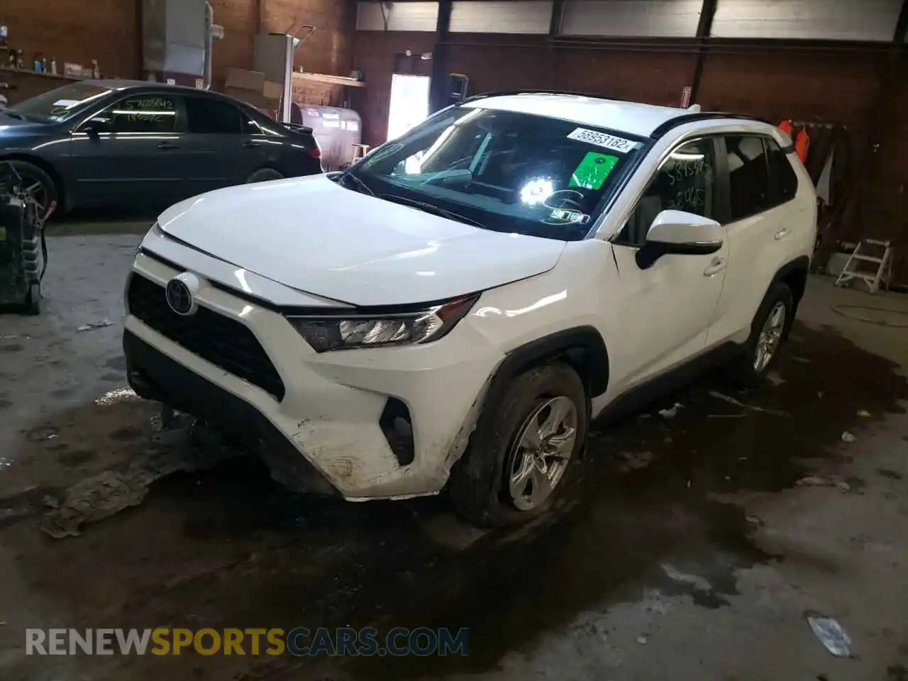 2 Photograph of a damaged car 2T3P1RFV0MW154454 TOYOTA RAV4 2021
