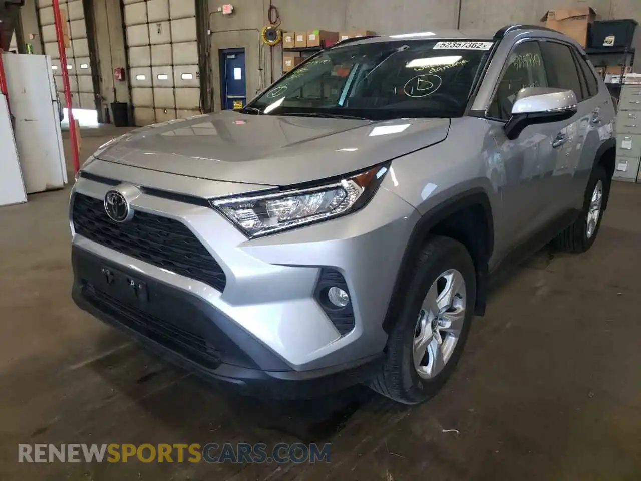 2 fotografías del automóvil dañado 2T3P1RFV0MW187339 TOYOTA RAV4 2021