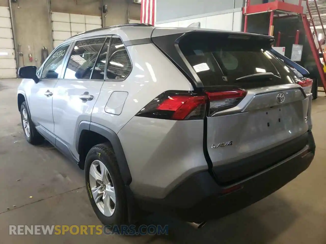 3 fotografías del automóvil dañado 2T3P1RFV0MW187339 TOYOTA RAV4 2021