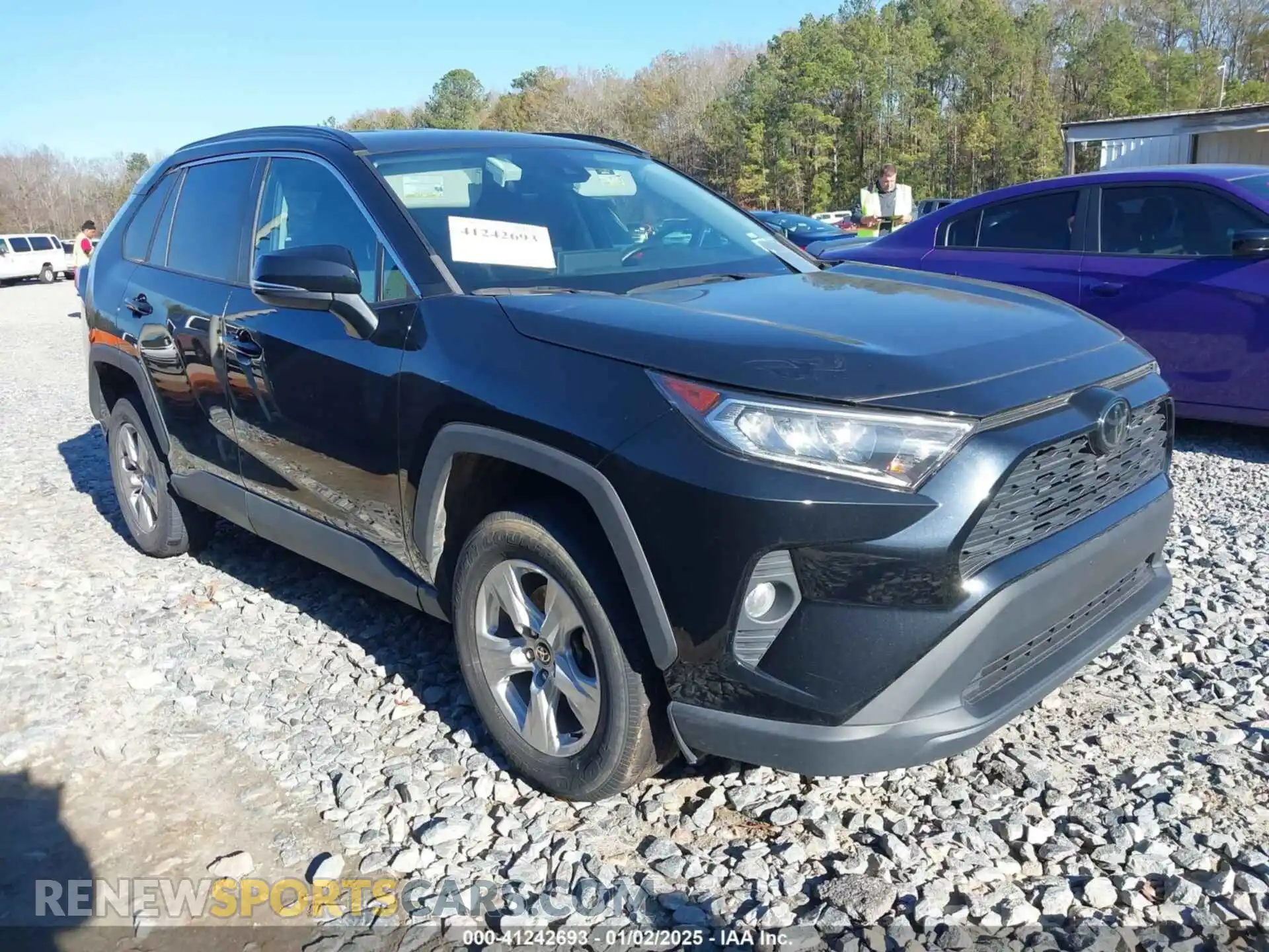 1 Photograph of a damaged car 2T3P1RFV0MW202423 TOYOTA RAV4 2021