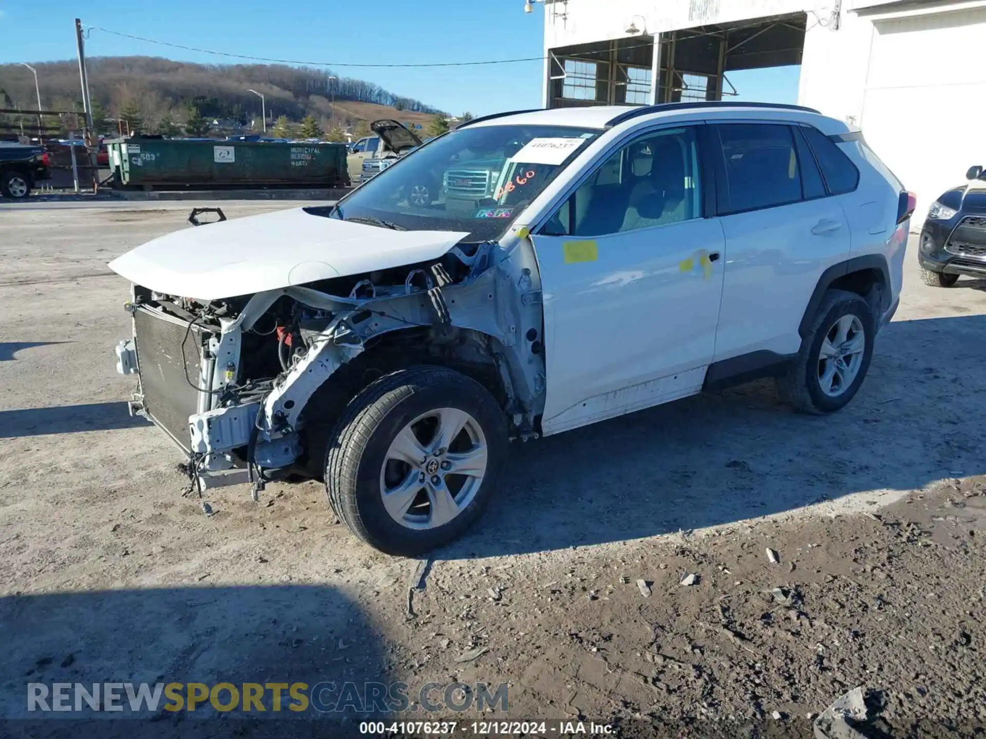 2 Photograph of a damaged car 2T3P1RFV0MW202860 TOYOTA RAV4 2021
