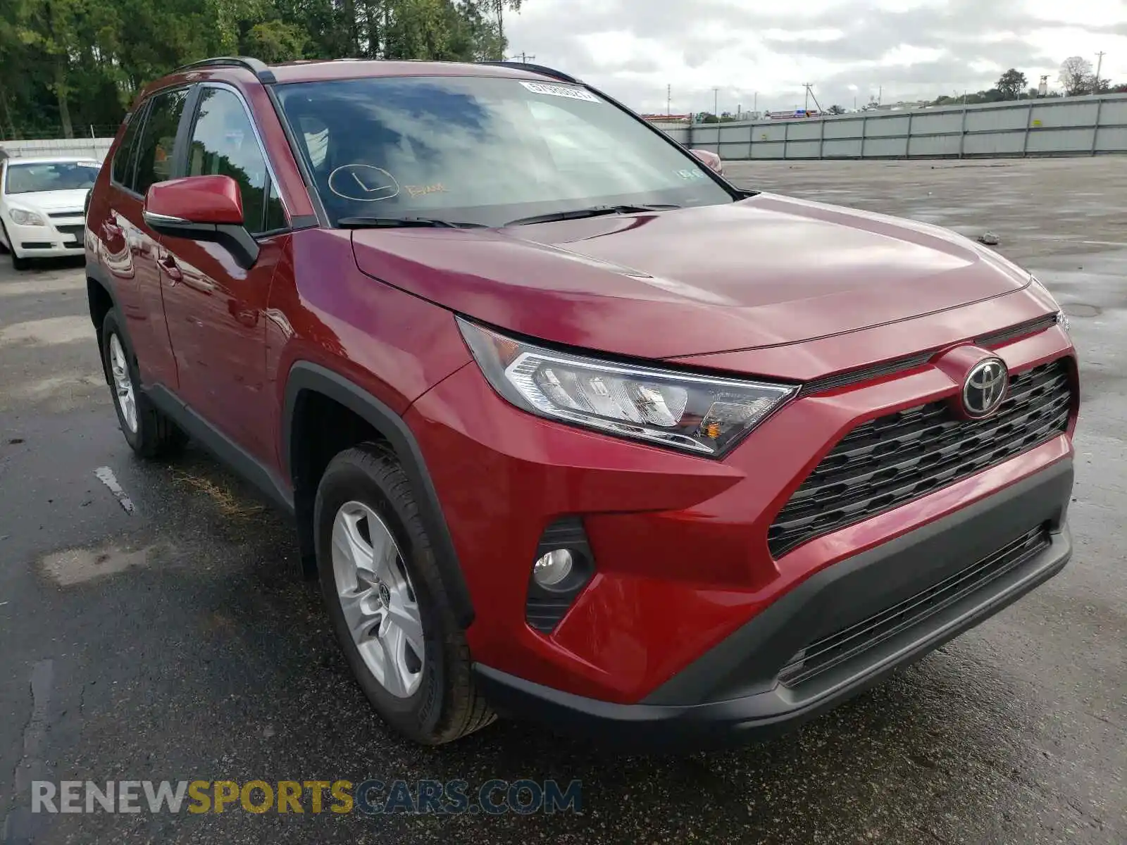 1 Photograph of a damaged car 2T3P1RFV0MW206018 TOYOTA RAV4 2021