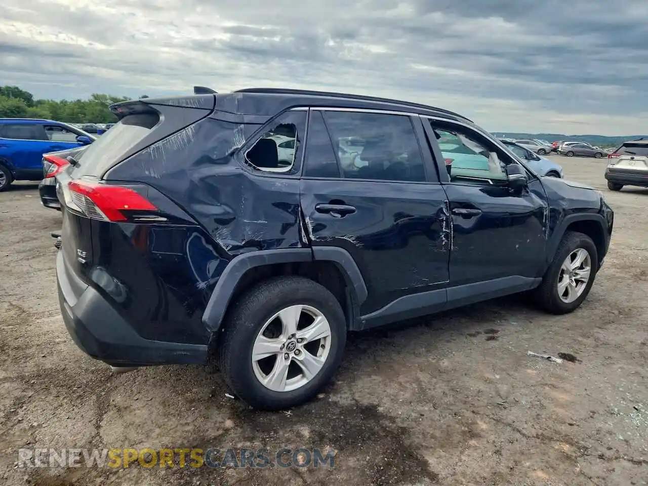 3 fotografías del automóvil dañado 2T3P1RFV0MW214085 TOYOTA RAV4 2021