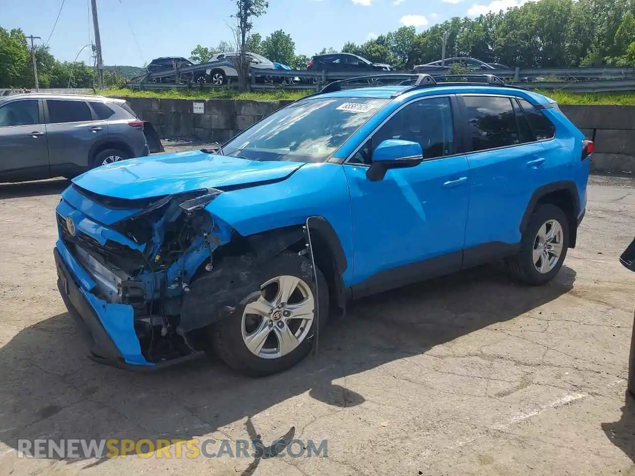 1 Photograph of a damaged car 2T3P1RFV0MW244669 TOYOTA RAV4 2021