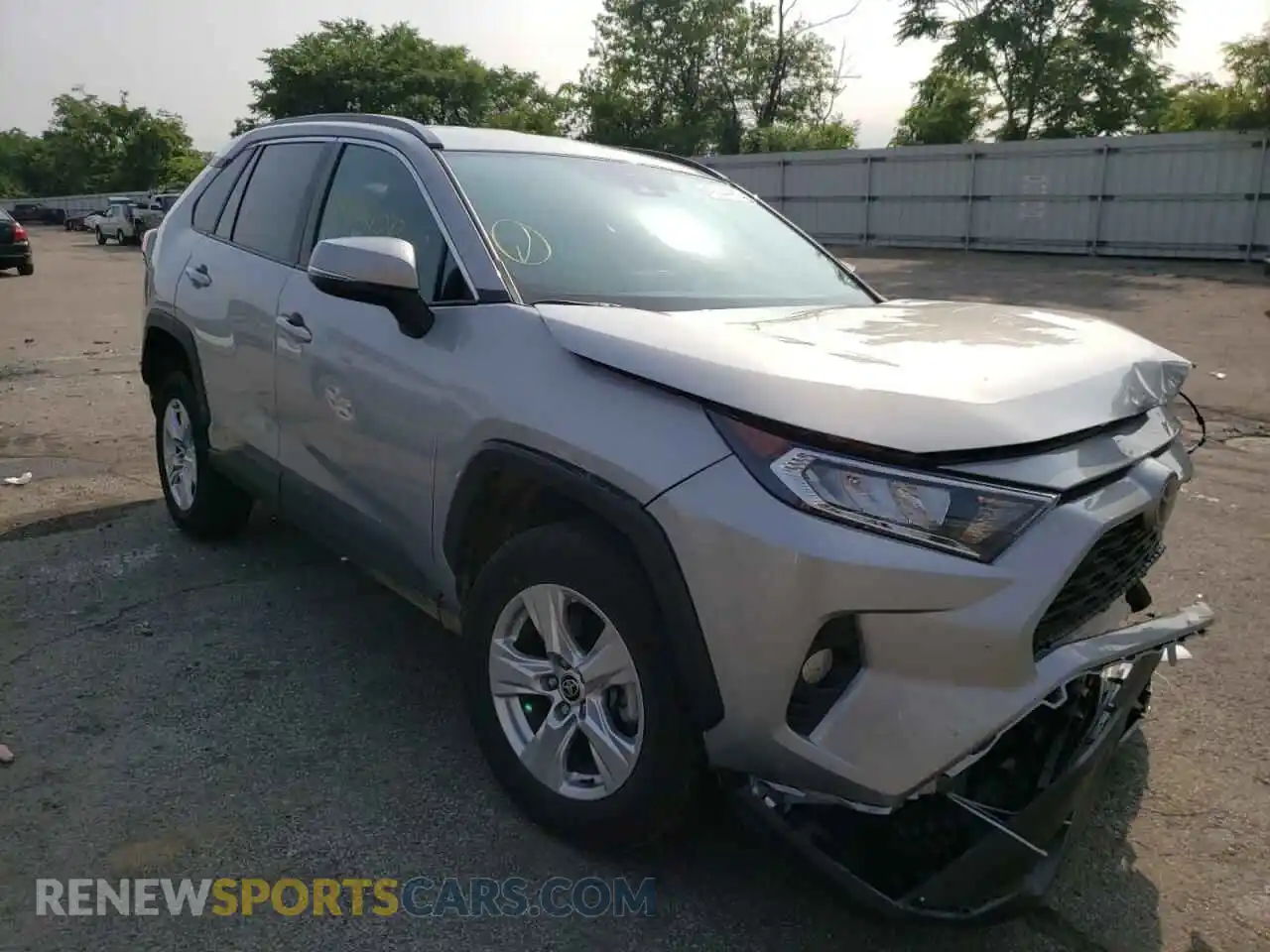 1 Photograph of a damaged car 2T3P1RFV0MW245305 TOYOTA RAV4 2021