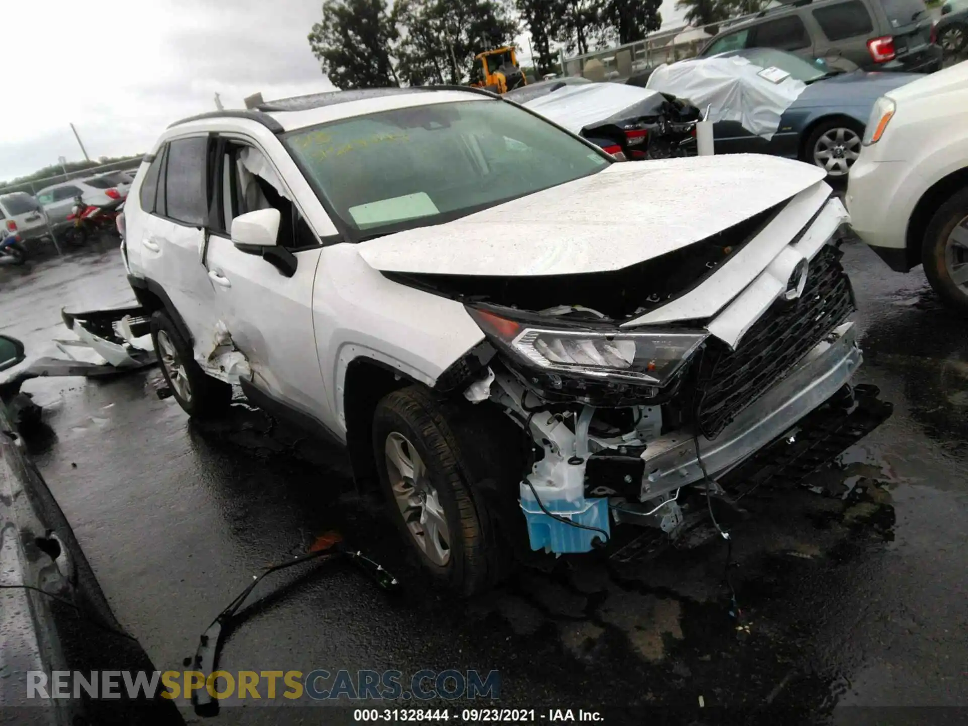 1 Photograph of a damaged car 2T3P1RFV1MC215652 TOYOTA RAV4 2021