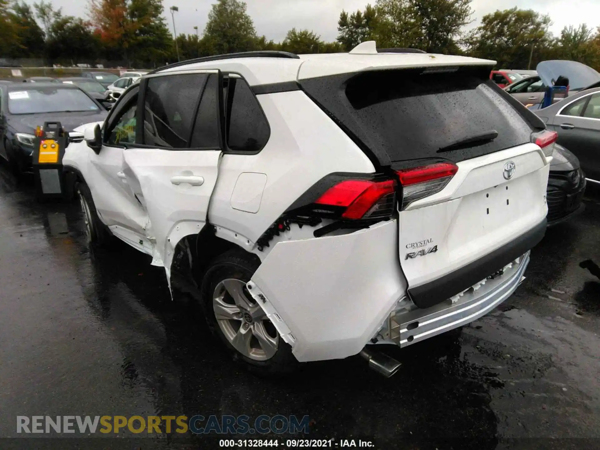 3 Photograph of a damaged car 2T3P1RFV1MC215652 TOYOTA RAV4 2021