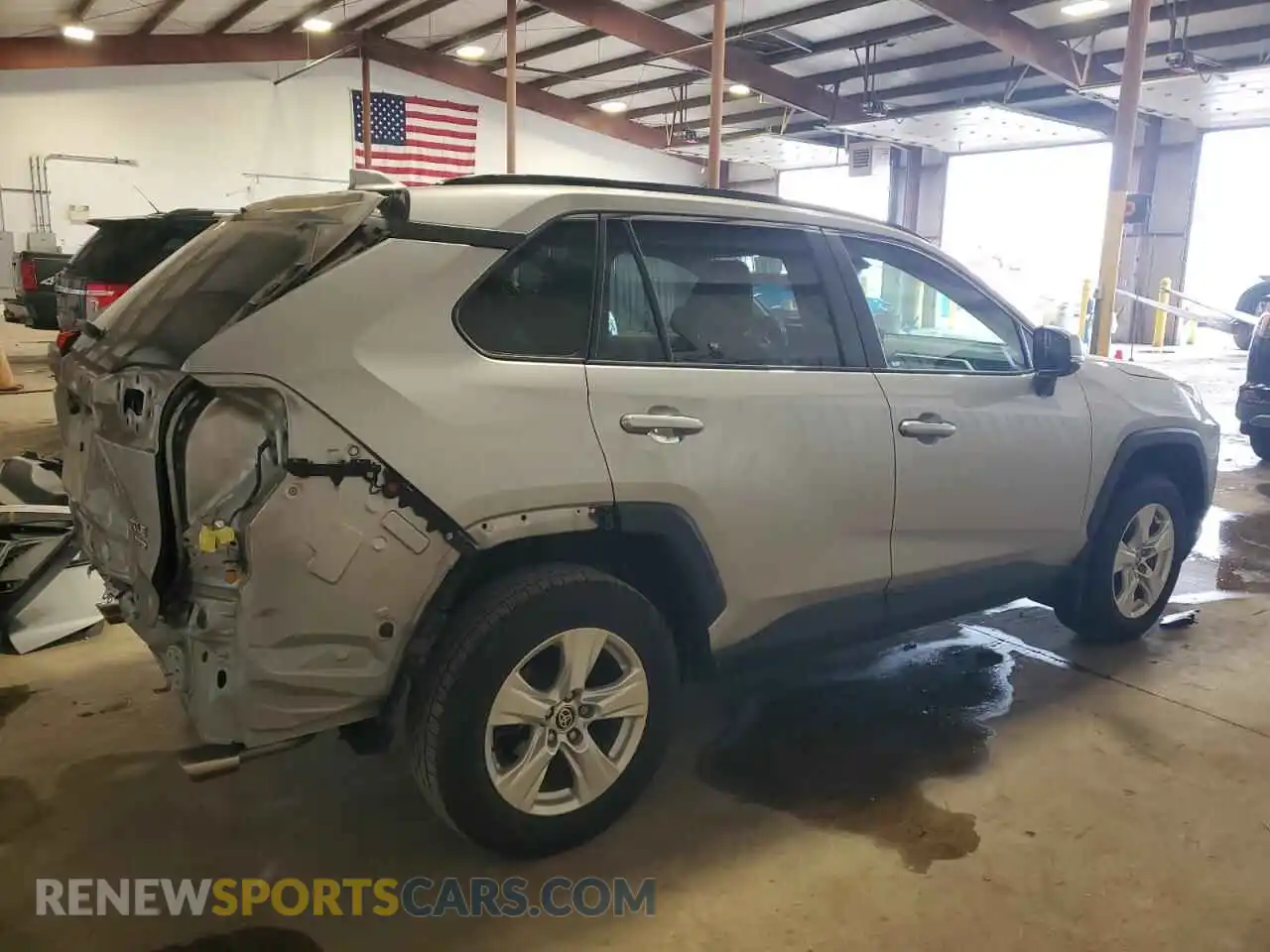 3 Photograph of a damaged car 2T3P1RFV1MC220236 TOYOTA RAV4 2021