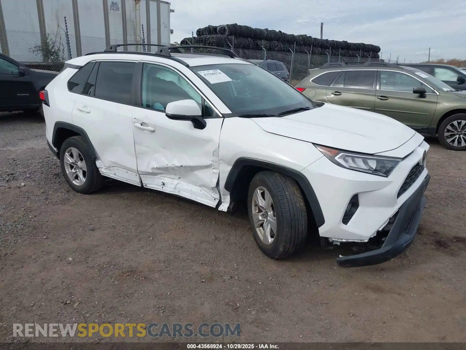 1 Photograph of a damaged car 2T3P1RFV1MC250711 TOYOTA RAV4 2021