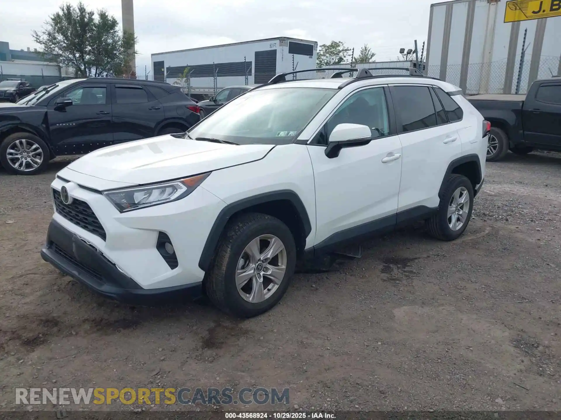 2 Photograph of a damaged car 2T3P1RFV1MC250711 TOYOTA RAV4 2021