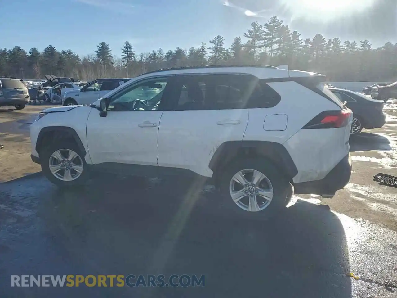 2 Photograph of a damaged car 2T3P1RFV1MC254676 TOYOTA RAV4 2021