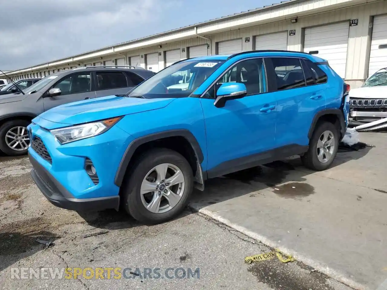 1 Photograph of a damaged car 2T3P1RFV1MW147965 TOYOTA RAV4 2021
