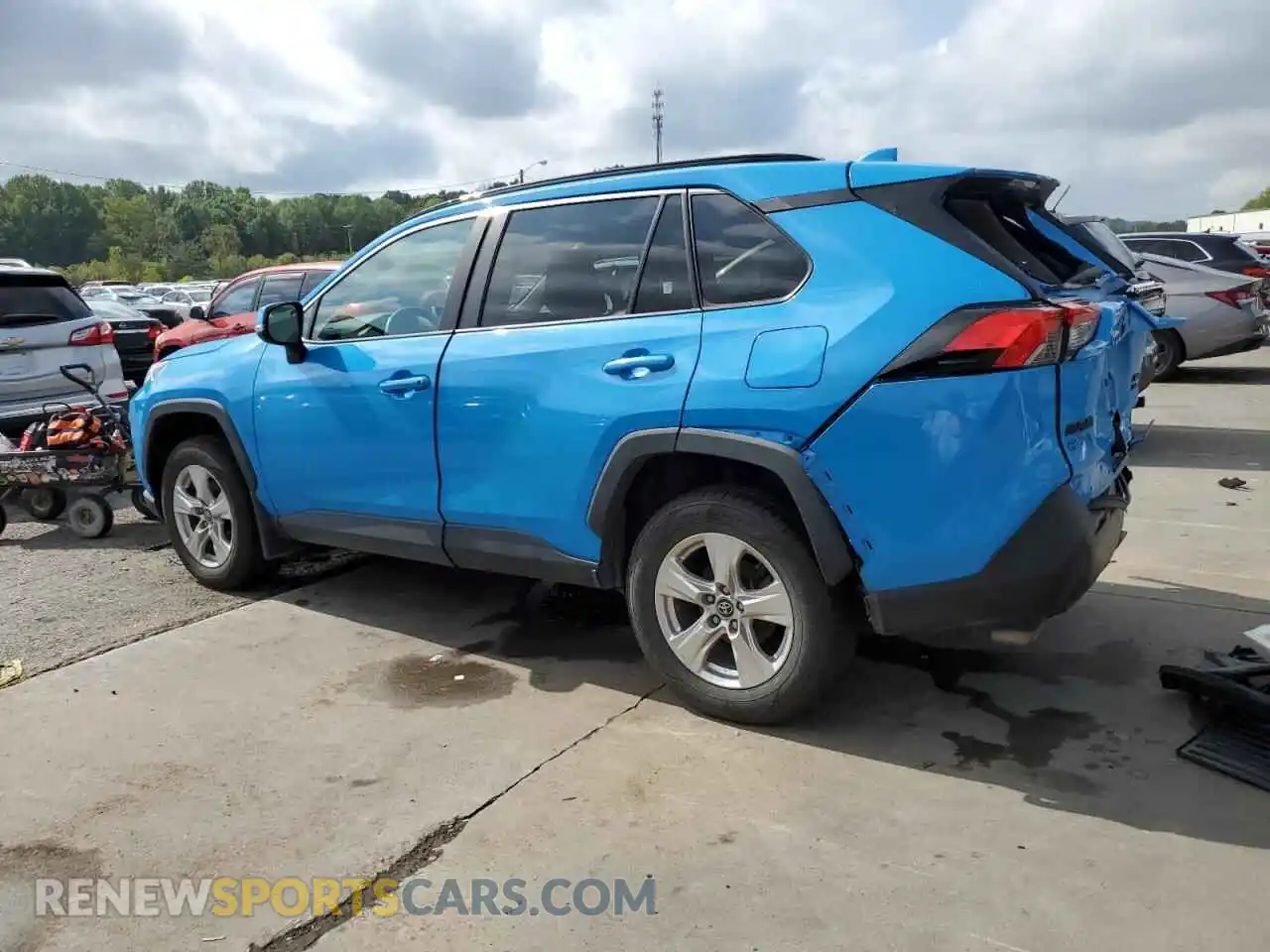 2 Photograph of a damaged car 2T3P1RFV1MW147965 TOYOTA RAV4 2021