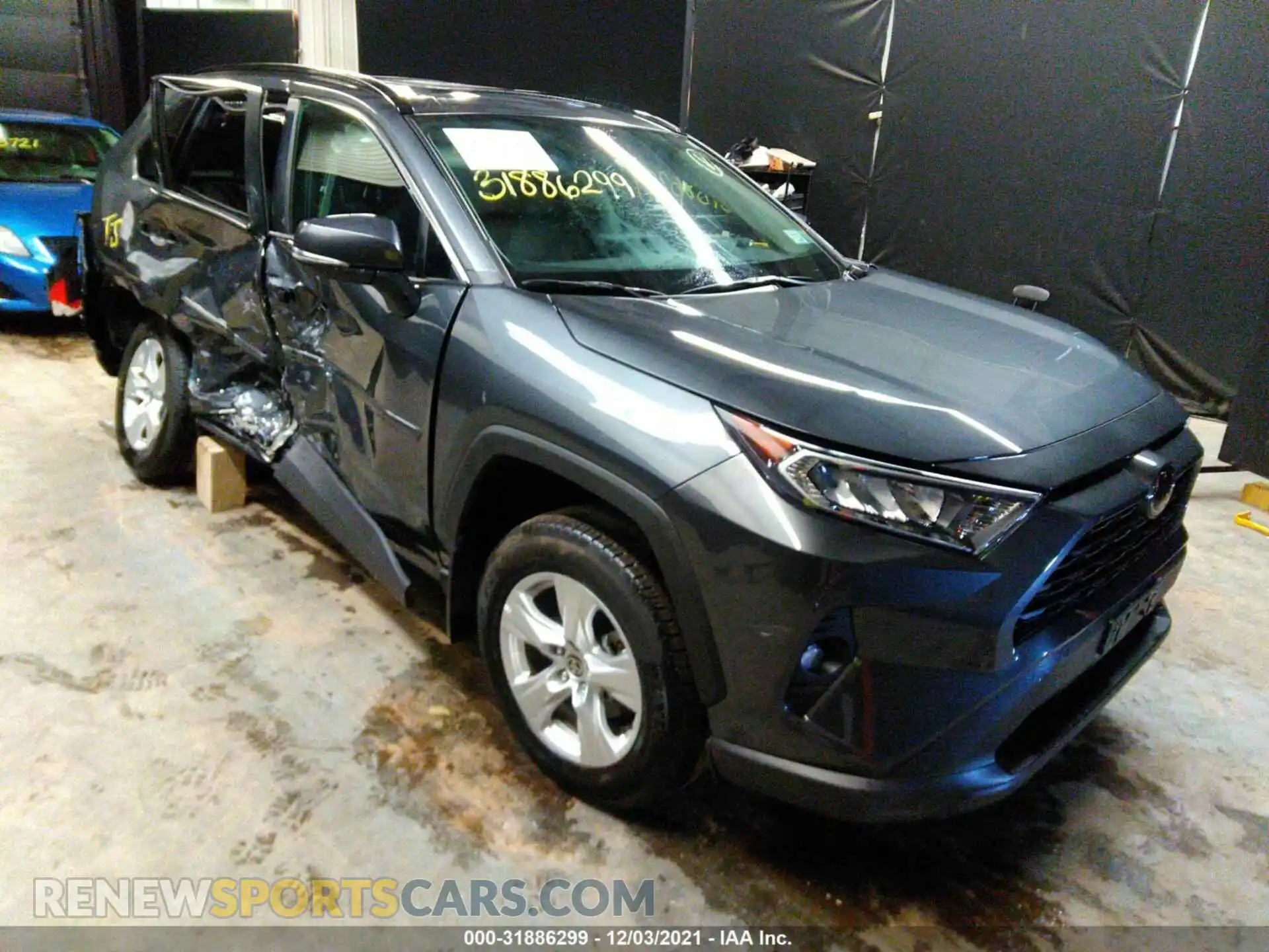 1 Photograph of a damaged car 2T3P1RFV1MW183493 TOYOTA RAV4 2021