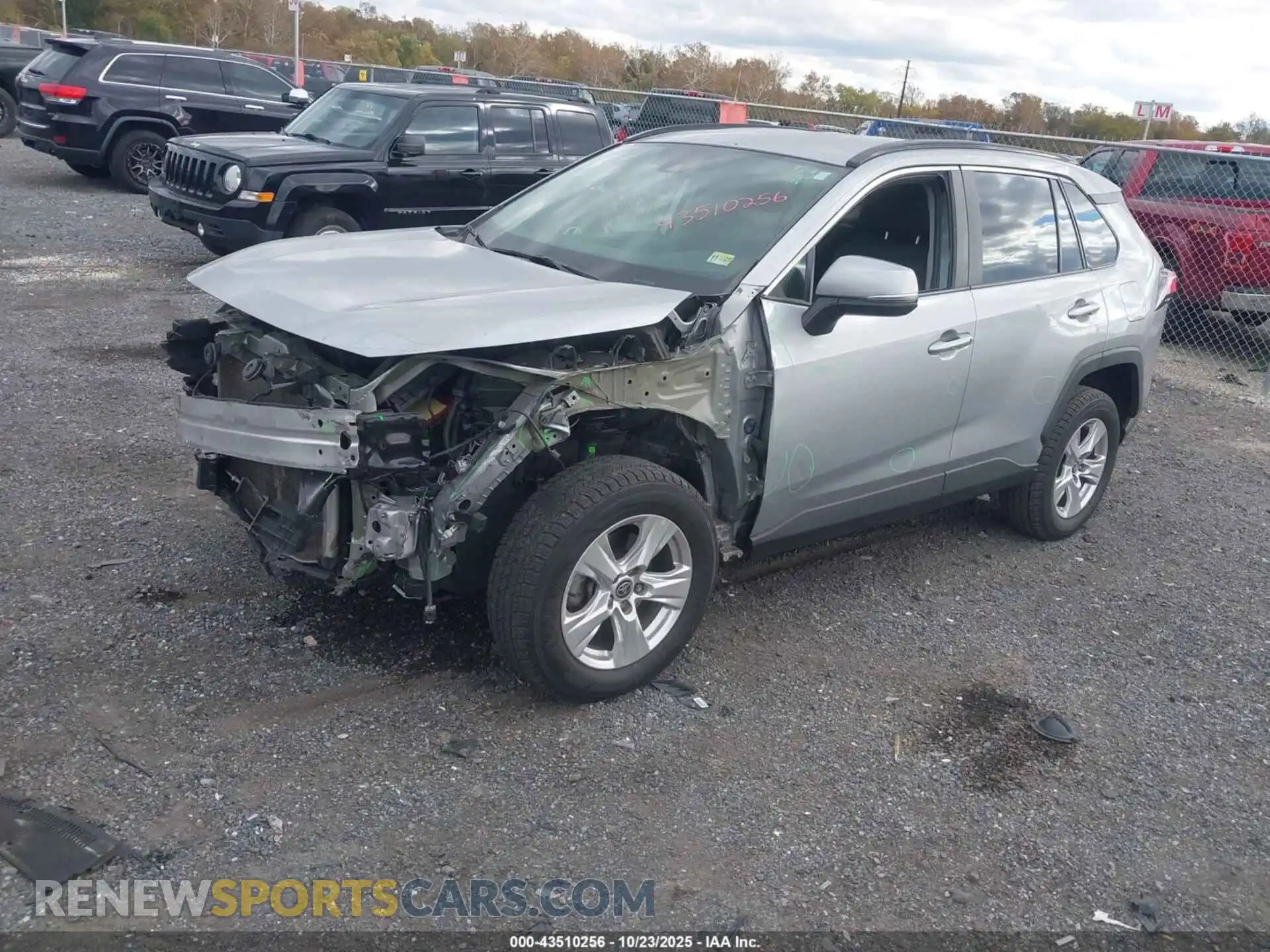 2 Photograph of a damaged car 2T3P1RFV1MW237648 TOYOTA RAV4 2021