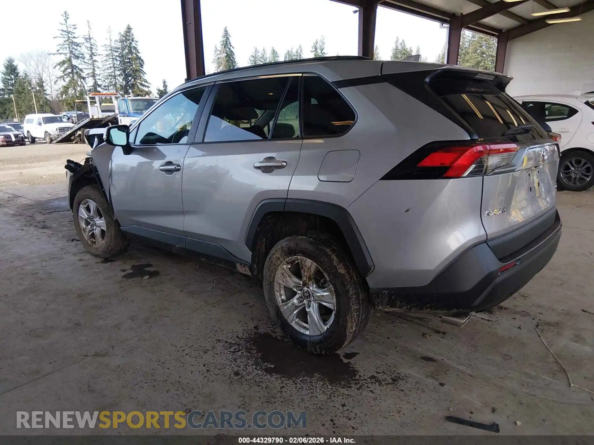 3 Photograph of a damaged car 2T3P1RFV1MWR17911 TOYOTA RAV4 2021