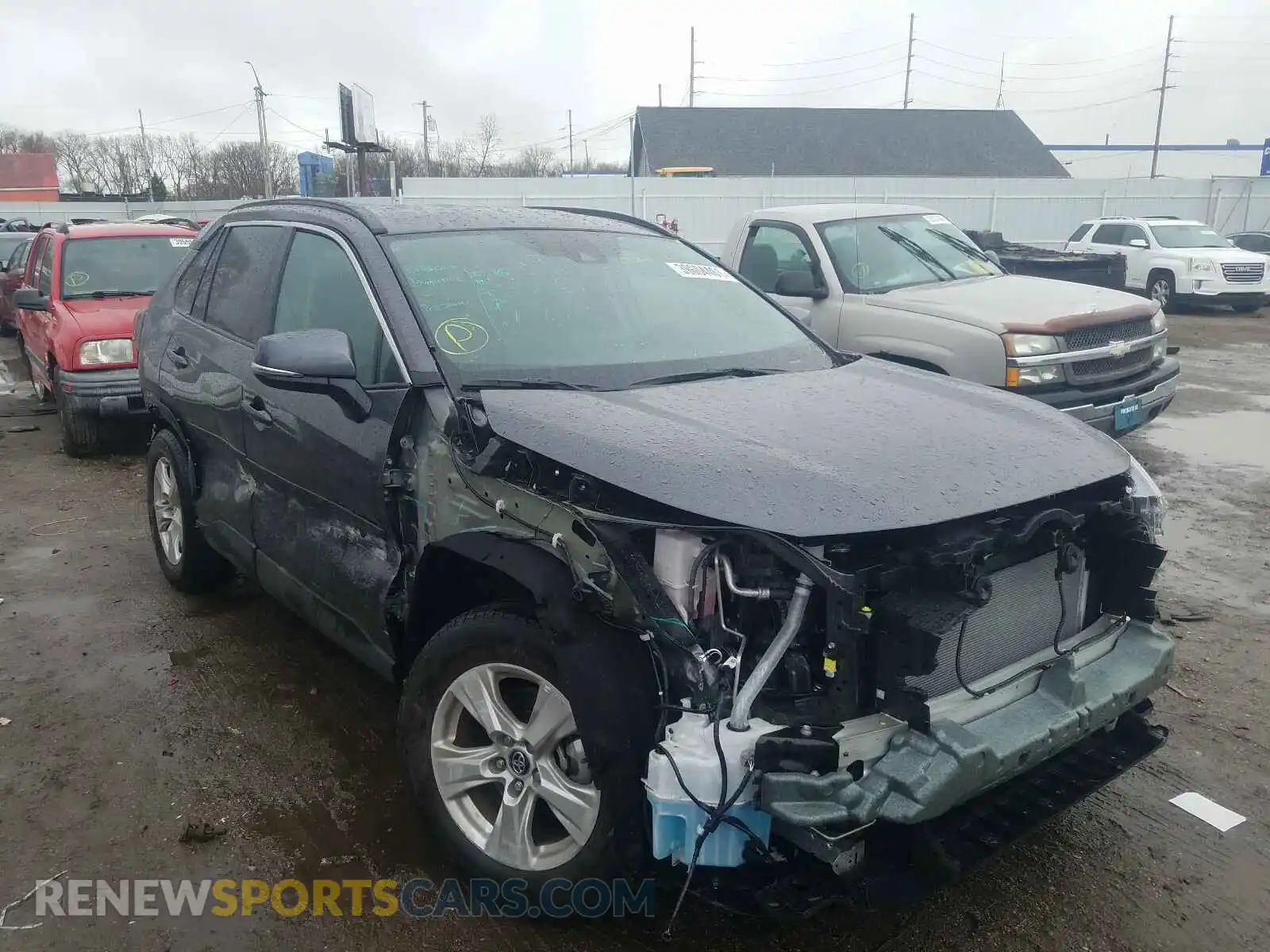 1 Photograph of a damaged car 2T3P1RFV2MC150732 TOYOTA RAV4 2021