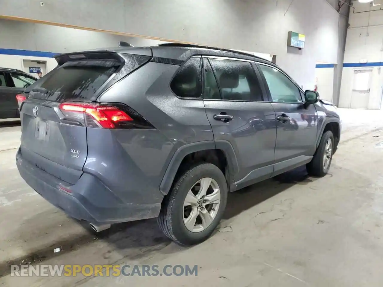 3 Photograph of a damaged car 2T3P1RFV2MC191782 TOYOTA RAV4 2021