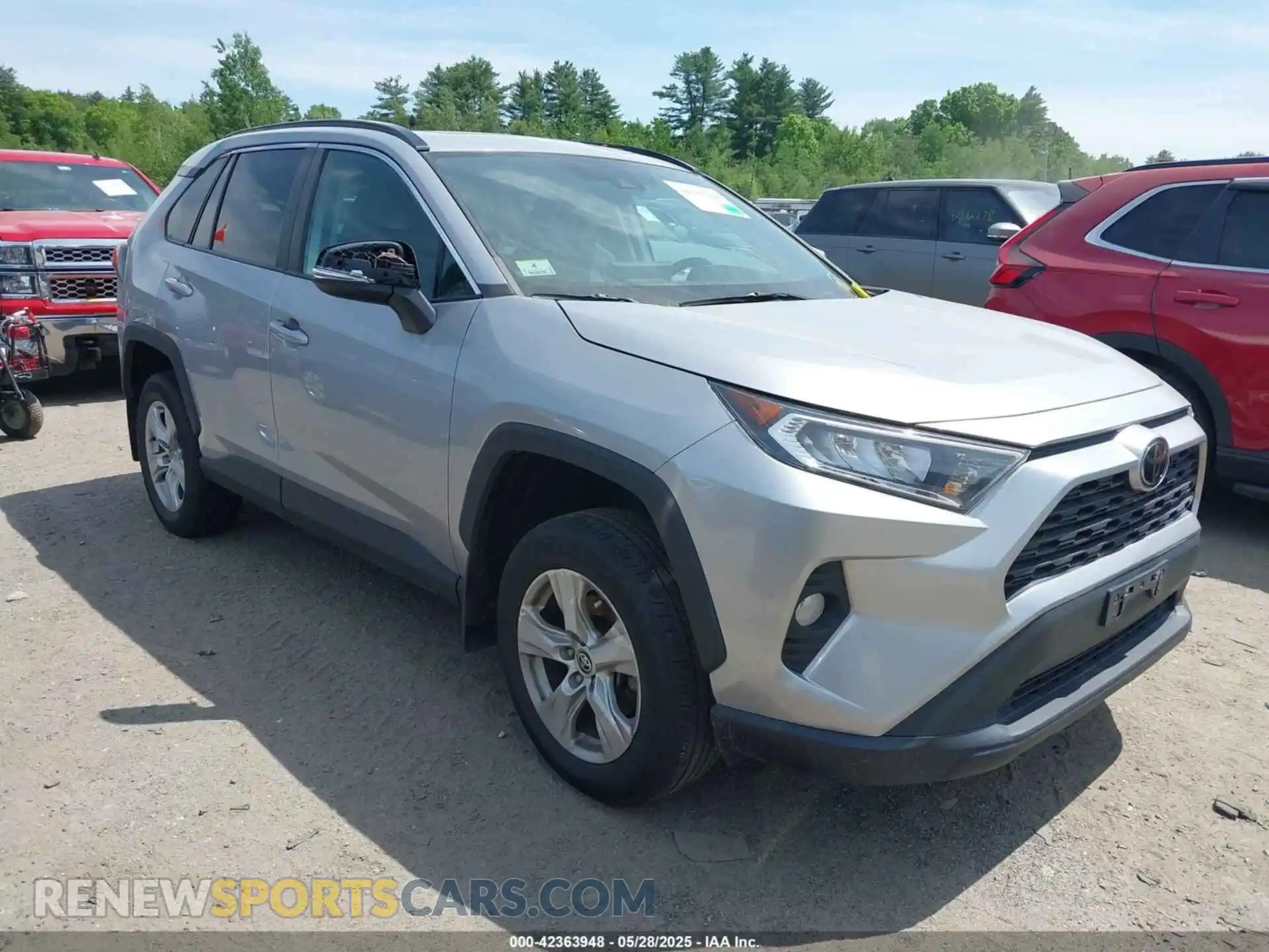 1 Photograph of a damaged car 2T3P1RFV2MC192771 TOYOTA RAV4 2021
