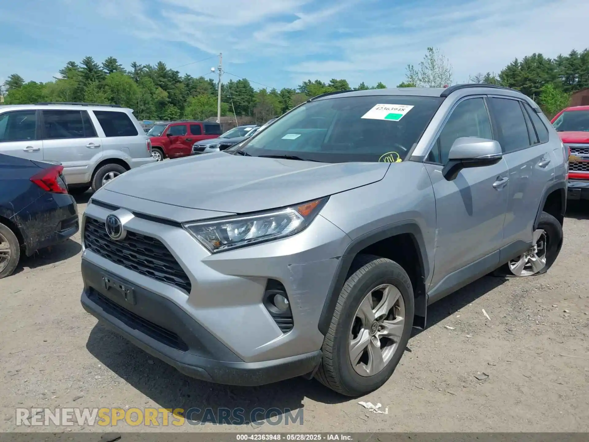2 Photograph of a damaged car 2T3P1RFV2MC192771 TOYOTA RAV4 2021