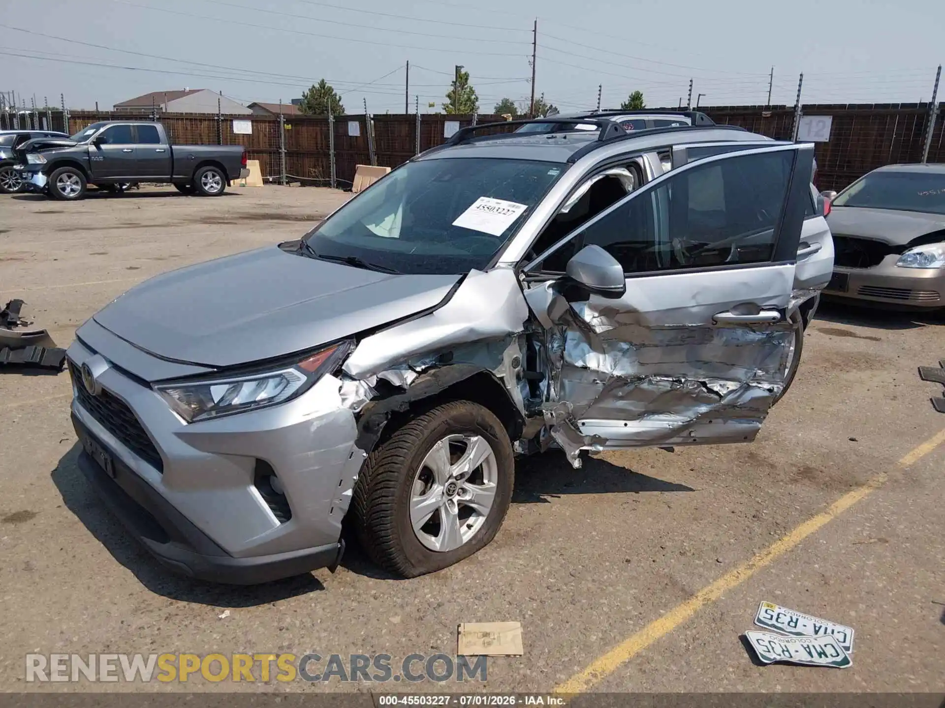 2 fotografías del automóvil dañado 2T3P1RFV2MC218821 TOYOTA RAV4 2021